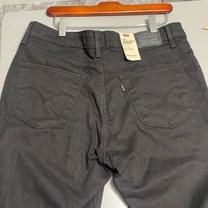 Black, ripped, brand new Levi’s 721 High-Rise Skinny jeans.